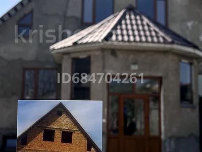 Отдельный дом · 6 комнат · 268 м² · 11 сот., Бердыгулова 43б — Жылкыбая за 100 млн ₸ в Туздыбастау (Калинино)