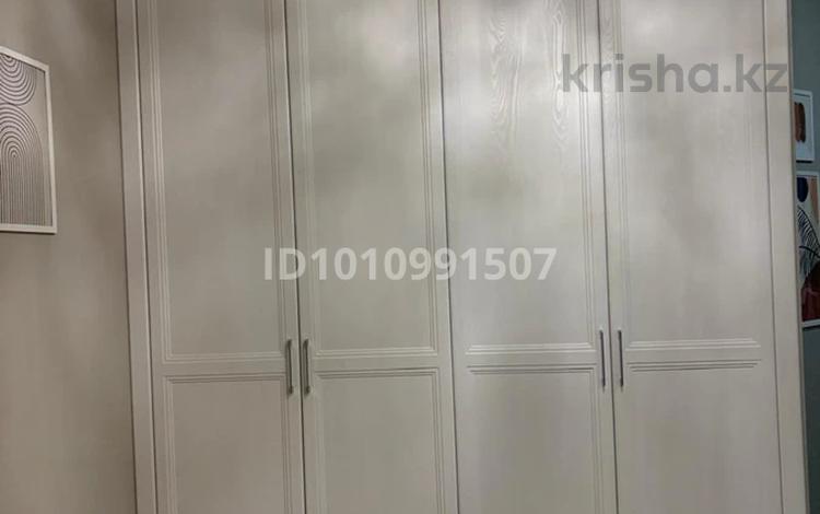 5-бөлмелі пәтер · 210 м² · 1/3 қабат, Район Байтерек. Ул Кызылжарская 41 А 41А — Район Байтерек, бағасы: 80 млн ₸ в Уральске — фото 2