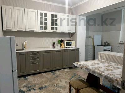Продажа квартир в Мангистауской обл.: 1-комнатная квартира · 42.5 м² · 2/5 этаж, 27-й мкр 39 — возле Бәйтерек за 12 млн 〒 1-комнатная квартира · 42.5 м² · 2/5 этаж, 27-й мкр 39 — возле Бәйтерек за 12 млн 〒 в Актау