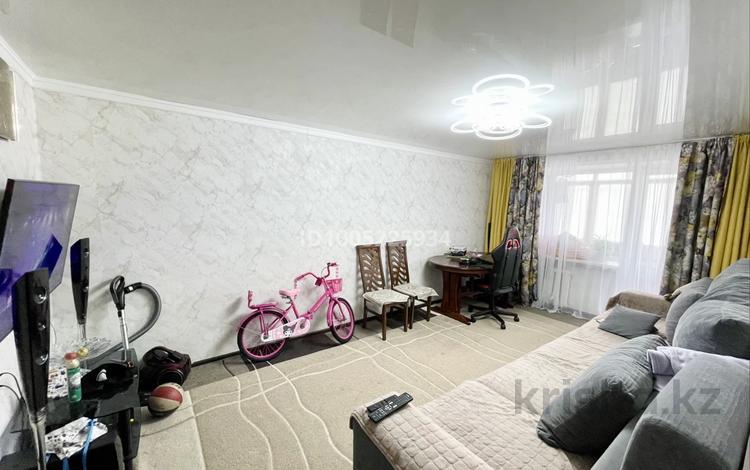 3-комнатная квартира · 62 м² · 4/5 этаж, Майкудук, 14й микрорайон 6 — 14 мкр за 16 млн ₸ в Караганде, Алихана Бокейханова р-н — фото 4