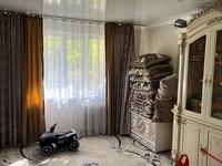 3-комнатная квартира · 60 м² · 1/5 этаж, мкр 5, ЕсетБатыр 110 — Остановка Молодежный за 15.5 млн 〒 в Актобе