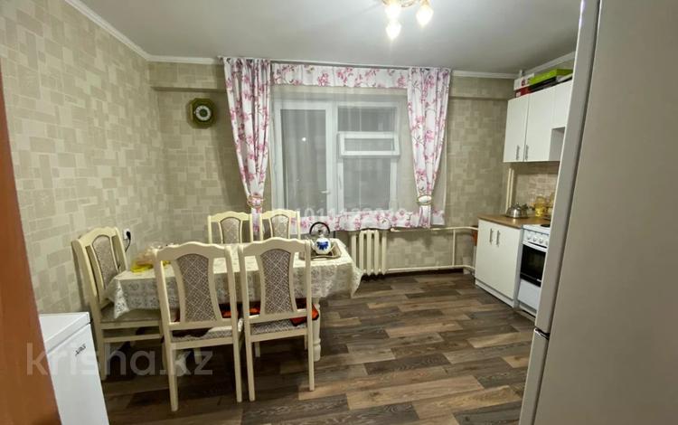 3-комнатная квартира · 72 м² · 4/9 этаж, Кокжал барака 13 за 35 млн ₸ в Усть-Каменогорске — фото 8