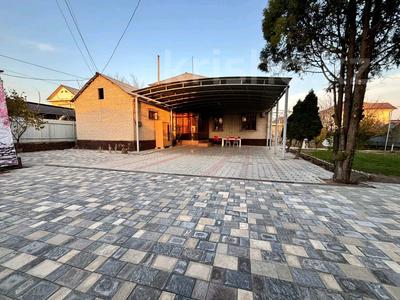 Отдельный дом · 6 комнат · 200 м² · 8 сот., Конаева за 69.9 млн 〒 в Таразе