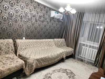 Продажа квартир в Алматинской обл.: 2-комнатная квартира · 50 м² · 4/5 этаж, 2 микрорайон 17 — Абая за 19 млн 〒 2-комнатная квартира · 50 м² · 4/5 этаж, 2 микрорайон 17 — Абая за 19 млн 〒 в Есик