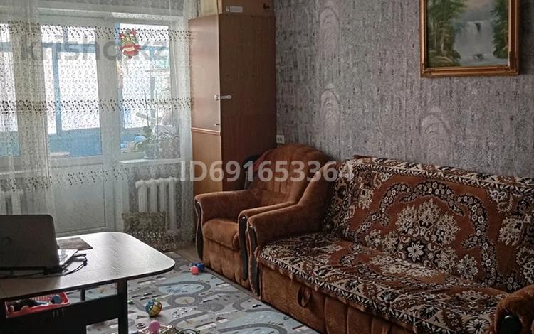 2-комнатная квартира, 42.6 м², 3/5 этаж, Бауыржана Момышулы за 10 млн 〒 в Темиртау — фото 2
