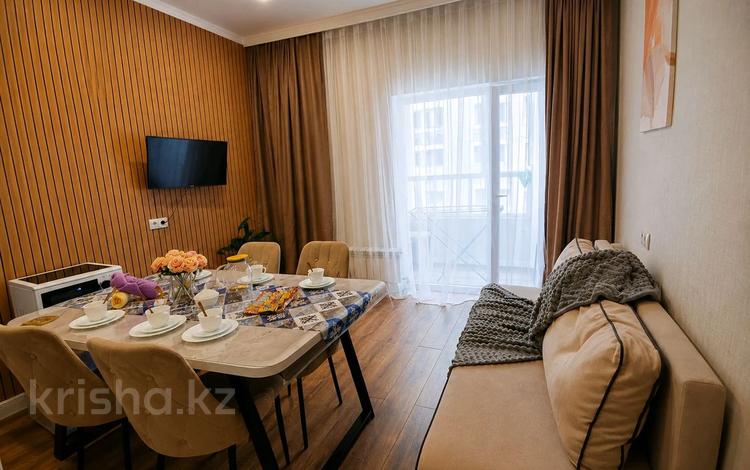 3-комнатная квартира · 65 м² · 2/10 этаж, Бокейхана 25 за 470 000 ₸ в Астане, Есильский р-н — фото 2
