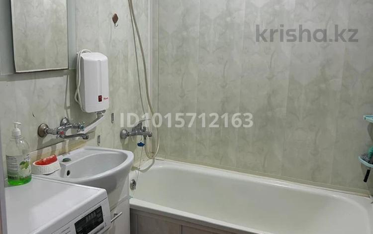 1-комнатная квартира · 32 м² · 9/9 этаж, 5 микрорайон 9 за 11 млн ₸ в Аксае — фото 2
