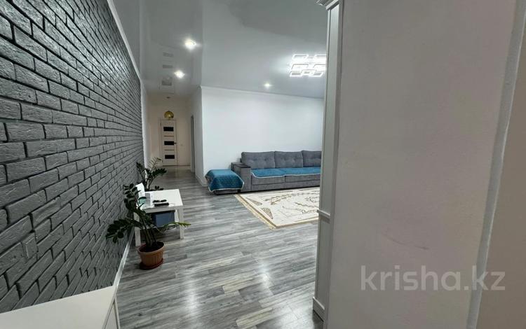 3-комнатная квартира · 80.9 м² · 2/5 этаж, коктем 8б за 31 млн ₸ в Кокшетау — фото 2