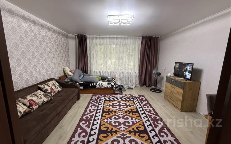 1-комнатная квартира · 40.7 м² · 1/9 этаж, мкр Юго-Восток, мкр Степной 2 1 за 14.5 млн ₸ в Караганде, Казыбек би р-н — фото 2