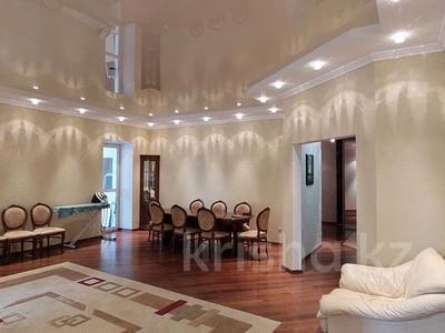 4-бөлмелі пәтер · 159.8 м² · 2/5 қабат, Ескалиева 301, бағасы: 63 млн ₸ в Уральске