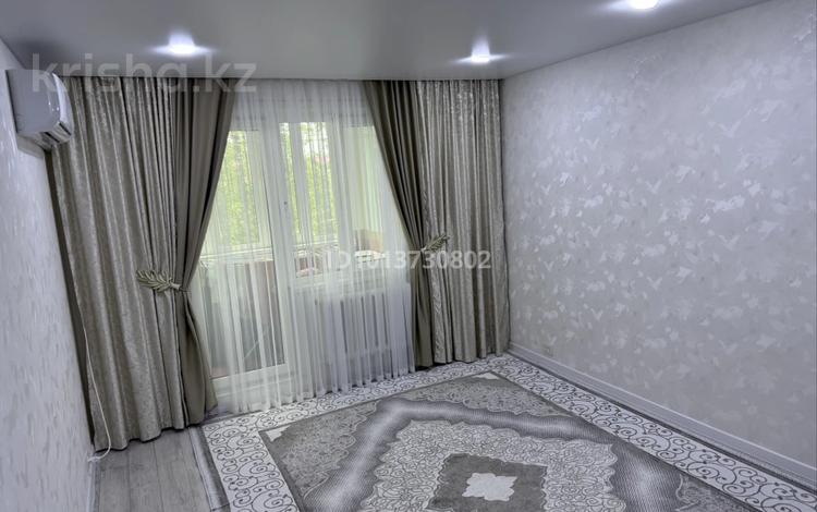 2-бөлмелі пәтер · 48 м² · 5/5 қабат, 10 мкрн 10 — 10 мкрн 10 дом, бағасы: 20 млн ₸ в Аксае — фото 2