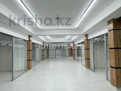 Офисы, магазины и бутики, студии · 1500 м² за 8 000 〒 в Караганде, Казыбек би р-н