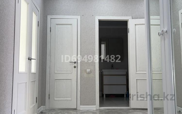 2-бөлмелі пәтер · 64 м² · 2/5 қабат, мкр. Алтын орда, Алтын орда ш/а. Мұстафа Шоқай 338, бағасы: 24 млн ₸ в Актобе — фото 2
