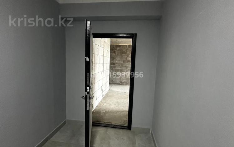 3-бөлмелі пәтер · 83.5 м² · 9/17 қабат, Ауэзова 2/4, бағасы: 46 млн ₸ в Алматы, Алмалинский р-н — фото 2