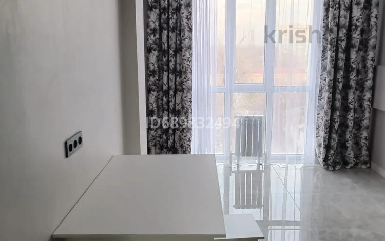 2-комнатная квартира · 64 м² · 7/10 этаж, Боткина за 370 000 〒 в Алматы, Жетысуский р-н — фото 2