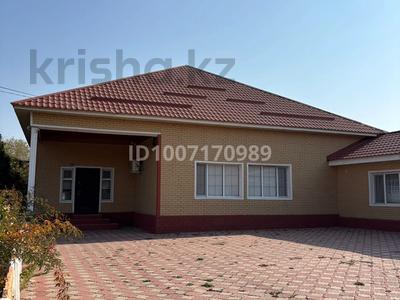 Отдельный дом · 4 комнаты · 250 м² · 20 сот., Назарьянца за 55 млн 〒 в Шелек