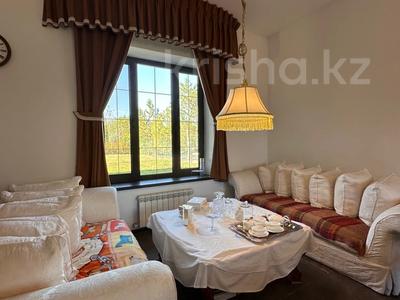 Продажа домов и дачи в Алматы: Отдельный дом · 4 комнаты · 200 м² · 10 сот., 8 озер за 186 млн 〒 Отдельный дом · 4 комнаты · 200 м² · 10 сот., 8 озер за 186 млн 〒 в Алматы