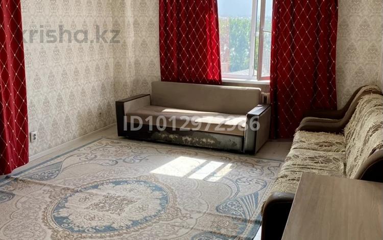 3-бөлмелі пәтер · 80 м² · 6/9 қабат, Микрорайон Алтын Ауыл 16, бағасы: 15 000 ₸ в Каскелене — фото 2