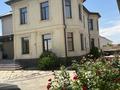 Жеке үй · 7 бөлме · 300 м² · 10 жүзд., Кулибякин 3 — Мкр Акбулак, 19 мектеп алдында, бағасы: 120 млн ₸ в Жанаозен