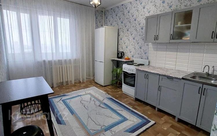 1-комнатная квартира · 48 м² · 9/12 этаж, Жубанова 27 — Абая за ~ 17 млн 〒 в Астане, р-н Байконур — фото 2