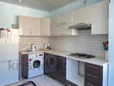 2-бөлмелі пәтер · 65.4 м² · 4/6 қабат, 32В ш/а. 7, бағасы: 15.5 млн ₸ в Актау, 32В мкр