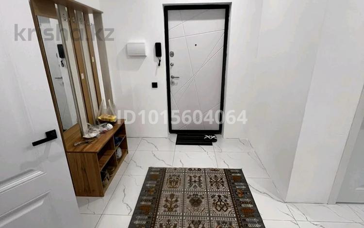 2-бөлмелі пәтер · 73 м² · 9/9 қабат, Көкжиек ш/а., Жолымбет, бағасы: 250 000 ₸ в Алматы, Жетысуский р-н — фото 2