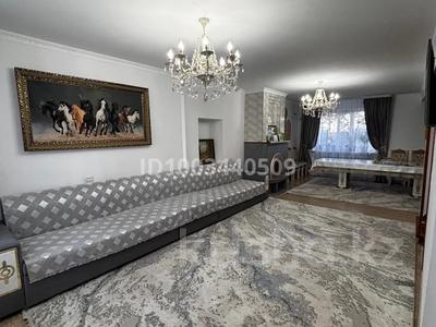 Жеке үй · 6 бөлме · 345 м² · 10 сот., мкр Кунгей 972 — Смакова, бағасы: 70 млн 〒 в Караганде, Казыбек би р-н