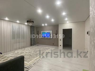 3-бөлмелі пәтер · 91 м² · 8/13 қабат, Тауелсиздик 25, бағасы: 400 000 ₸ в Астане, Алматы р-н