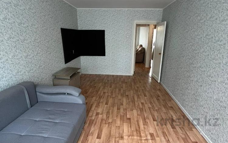 2-комнатная квартира, 48 м², 2/5 этаж, Нурсултана Назарбаева 33 за 14 млн 〒 в Павлодаре — фото 2