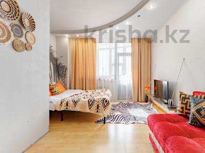 1-комнатная квартира · 36 м² · 12/12 этаж, Тауелсиздик 21 — Триатлон Астана, Астана Молл, Перинитальный центр №2, Больница №1, МВД за 12 000 ₸ в Алматы р-н