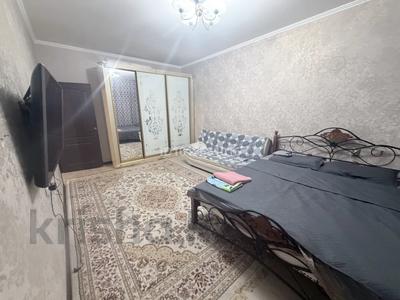1-бөлмелі пәтер · 48 м² · 1/5 қабат, Сейфуллина — Макатаева, бағасы: 15 500 ₸ в Алматы, Алмалинский р-н