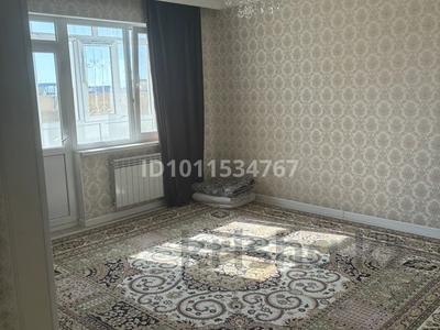 2-комнатная квартира · 80 м² · 4/6 этаж, Жарбосынова 87 б — Байзар жанында за 250 000 〒 в Атырау