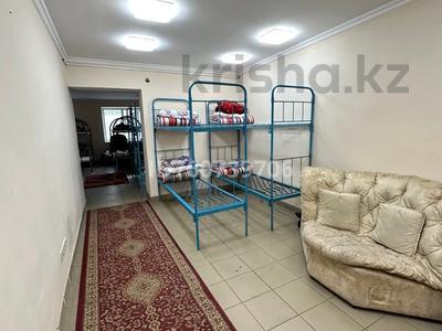 3 комнаты · 80 м² · 1 этаж, Гете 10 за 3 000 ₸ в Астане, р-н Байконур