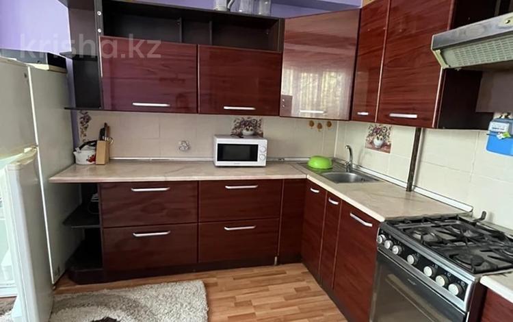 2-бөлмелі пәтер · 65 м² · 5/9 қабат, Микрорайон Алтын Ауыл 17 — Абылайхана, бағасы: 180 000 ₸ в Каскелене — фото 2