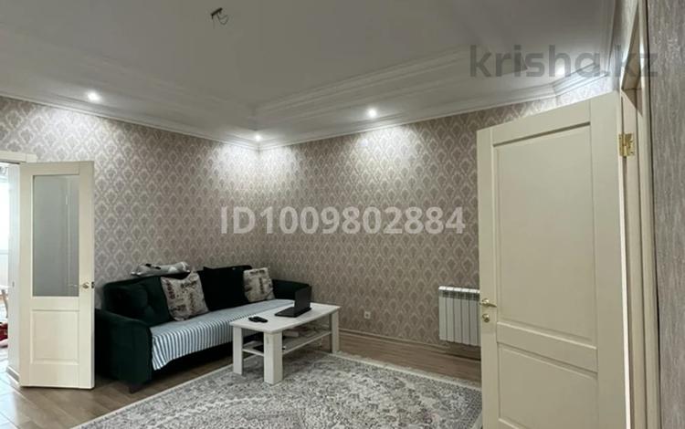 2-бөлмелі пәтер · 102.5 м² · 2/8 қабат, мкр. Алтын орда, Санкибай батыра 28в, бағасы: 38.5 млн ₸ в Актобе — фото 2