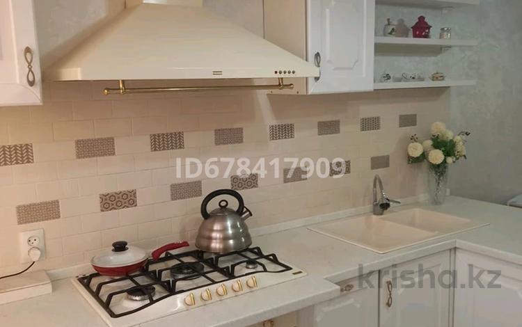4-бөлмелі пәтер · 155 м² · 2/9 қабат, Улица Бактыгерея Кулманова 152 — Сатпаева, бағасы: 60 млн ₸ в Атырау — фото 2