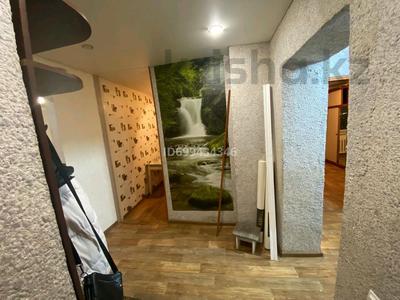 2-комнатная квартира · 48.4 м² · 10/10 этаж, Камзина 163 — Караван магазин за 140 000 〒 в Павлодаре