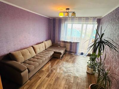 3-комнатная квартира · 64.1 м² · 5/5 этаж, Льва Толстого за 22 млн 〒 в Уральске, мкр Школьник