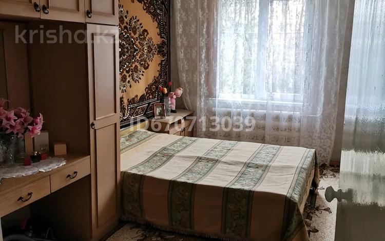 3-комнатная квартира, 64 м², 2/5 этаж, Мира 1 — Солнечный за 12.5 млн 〒 в Усть-Каменогорске — фото 2