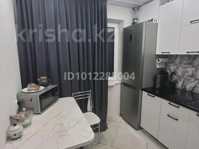 1-комнатная квартира · 31 м² · 4/5 этаж, 17-й мкр. 54 за 10.2 млн ₸ в Караганде