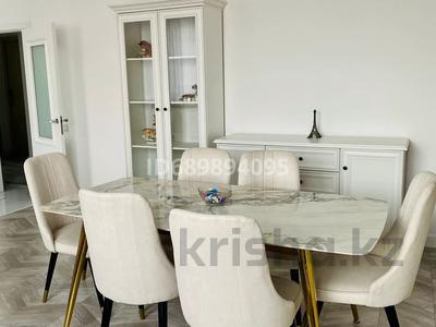 4-комнатная квартира · 120 м² · 2/3 этаж, Аль- Фараби 116 за 2 млн 〒 в Алматы, Медеуский р-н