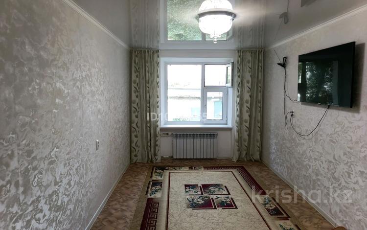 2-комнатная квартира · 42 м² · 2/9 этаж, Исатай Махамбет,82\1 2222 за 8.5 млн ₸ в Уральске — фото 2