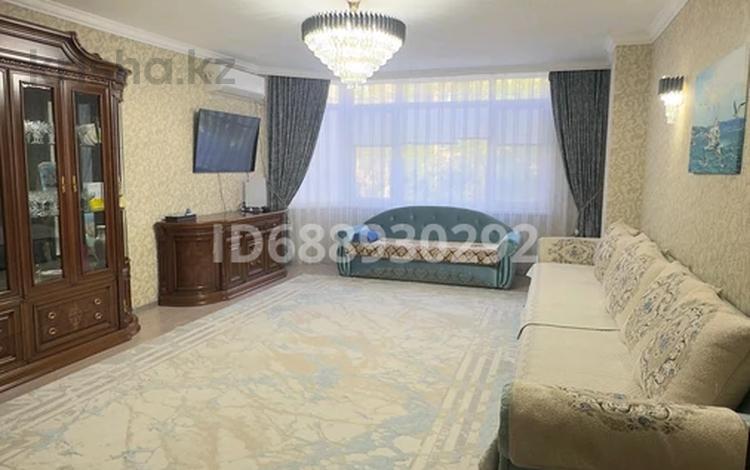 3-комнатная квартира · 100 м² · 1/5 этаж, Сатпаева 48а — Напротив ардагера , жк примьер сити за 40 млн ₸ в Атырау — фото 17