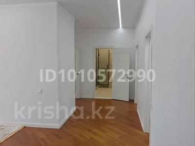 3-бөлмелі пәтер · 130 м² · 2/5 қабат, Б.Жуманиязова 91, бағасы: 49 млн ₸ в Уральске