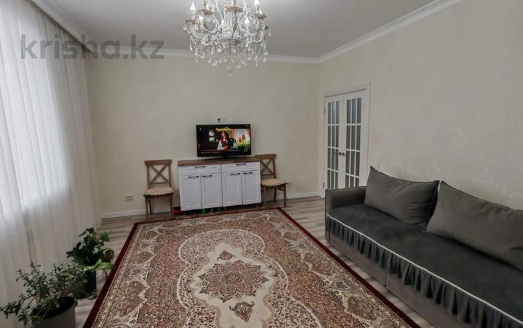 3-бөлмелі пәтер · 90 м² · 5/5 қабат, мкр Юго-Восток, Степной 2 41/1, бағасы: 40 млн ₸ в Караганде, Казыбек би р-н — фото 23