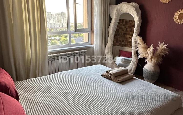 3-комнатная квартира · 54 м² · 8 этаж, Жандосова 94/12 за 35 000 ₸ в Алматы, Бостандыкский р-н — фото 2