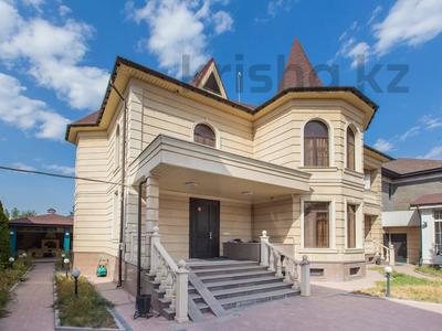 Отдельный дом · 12 комнат · 700 м² · 12 сот., мкр Мамыр-4 — Рядом с метро Б. Момышулы за 520 млн 〒 в Алматы, Ауэзовский р-н