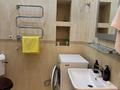 4-комнатная квартира · 170 м² · 3/7 этаж, Кабанбай батыра 51 за 900 000 ₸ в Алматы, Медеуский р-н — фото 8