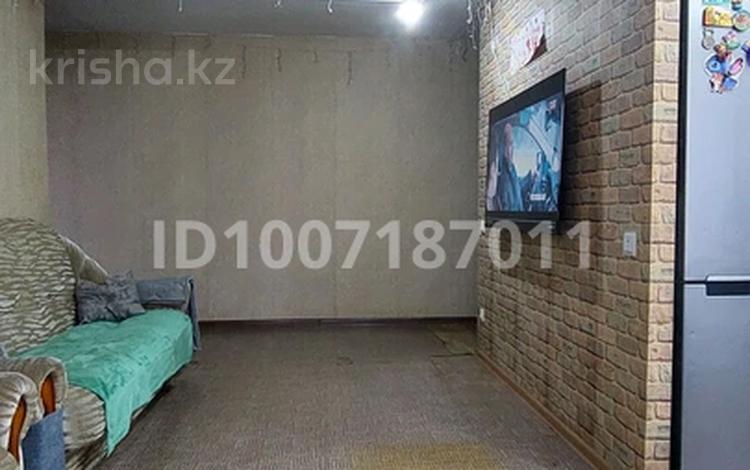 3-комнатная квартира · 58.6 м² · 4/5 этаж, Комсомольский 33 за 15.5 млн 〒 в Рудном — фото 2