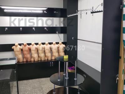 Отдел внутри всё есть. Точка наработанная · 6 м², бағасы: 500 000 ₸ в Семее